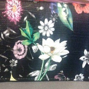 Woman's Brand New Double zipper Wallet / Wristlet